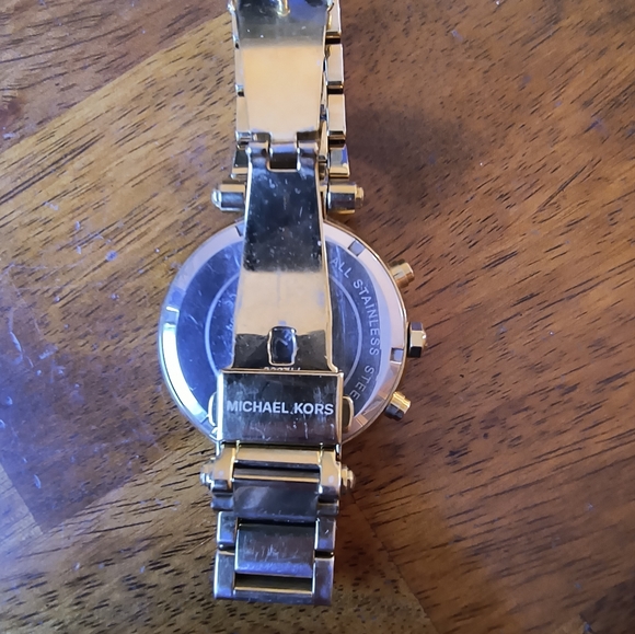 Michael Kors watch - Picture 2 of 4